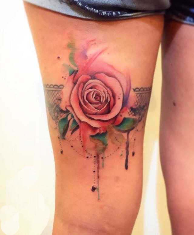 rose tattoos for thigh