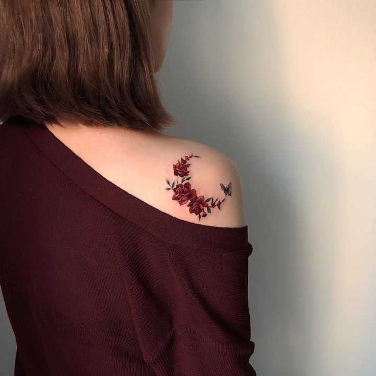Rose tattoo on shoulder for girls