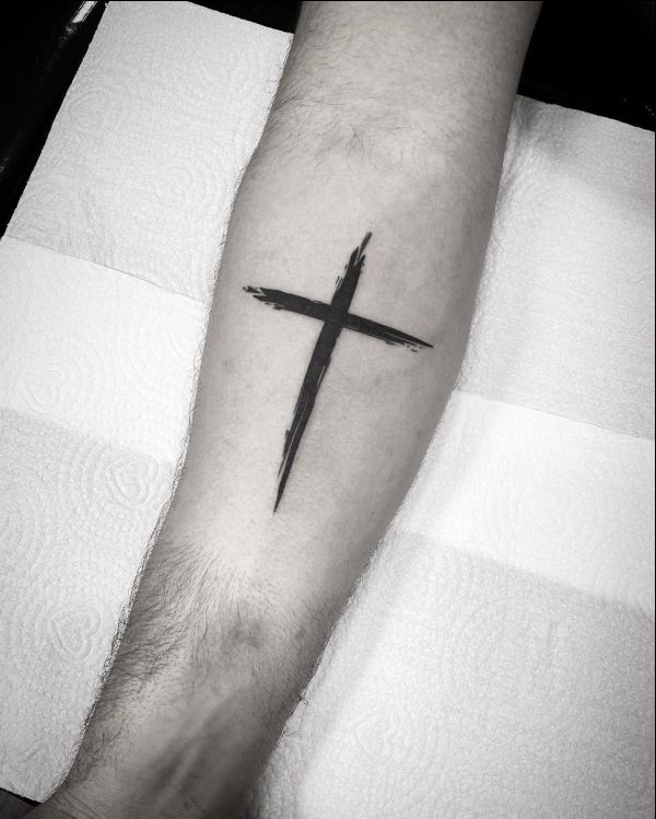 50 Beautiful Cross Tattoos To Showcase Your Faith | Inspirationfeed