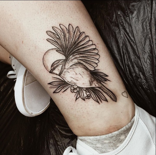 Tattoo uploaded by Daniel Rubio Navarro • #tribal #minimalitic #futuristic  #cinema #signo • Tattoodo