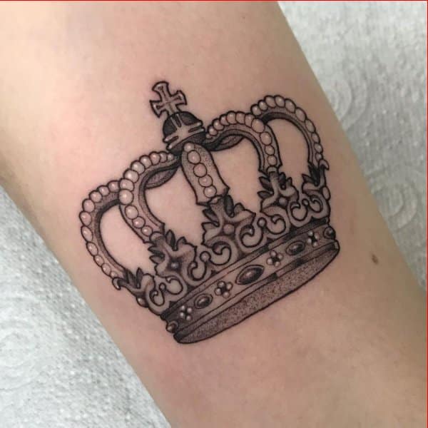 crown tattoo realistic