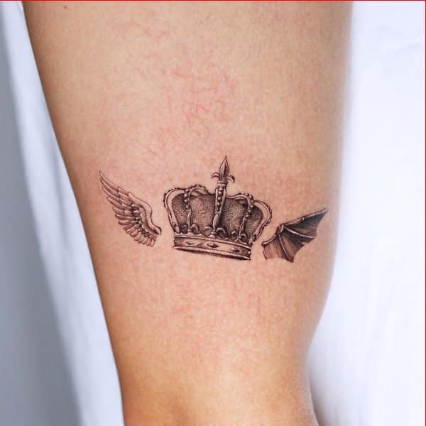crown tattoos simple