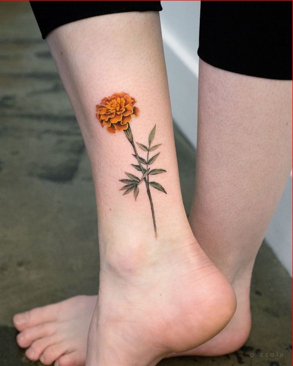 flower tattoos for women leg