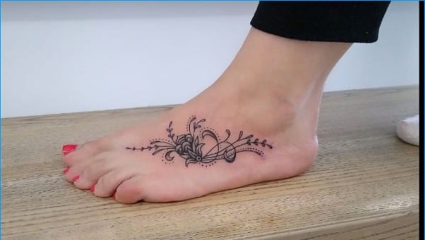 foot tattoos girls