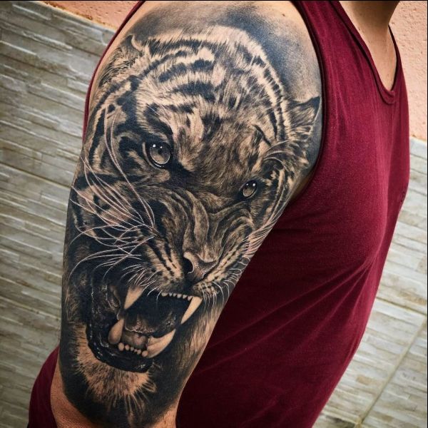 tiger tattoo shoulder